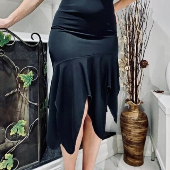 LE CHATEAU Black Ruffle Dress-Size Small - Picture 10 of 13